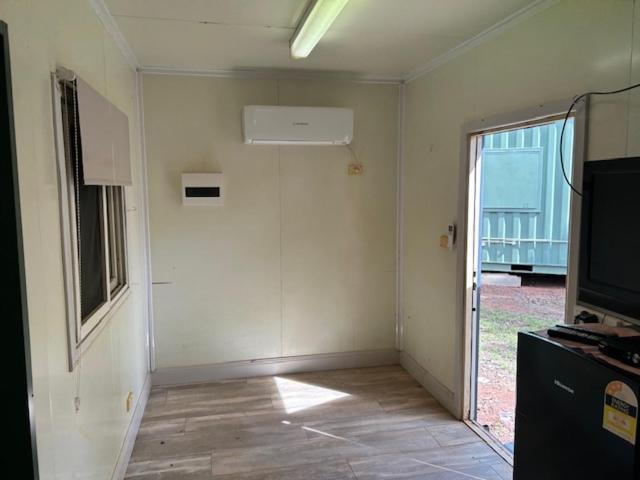 Territory Manor Motel & Caravan Park Mataranka Room photo