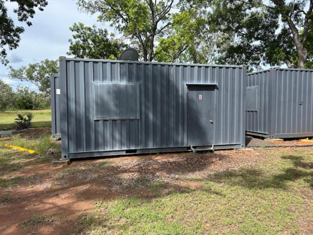 Territory Manor Motel & Caravan Park Mataranka Room photo
