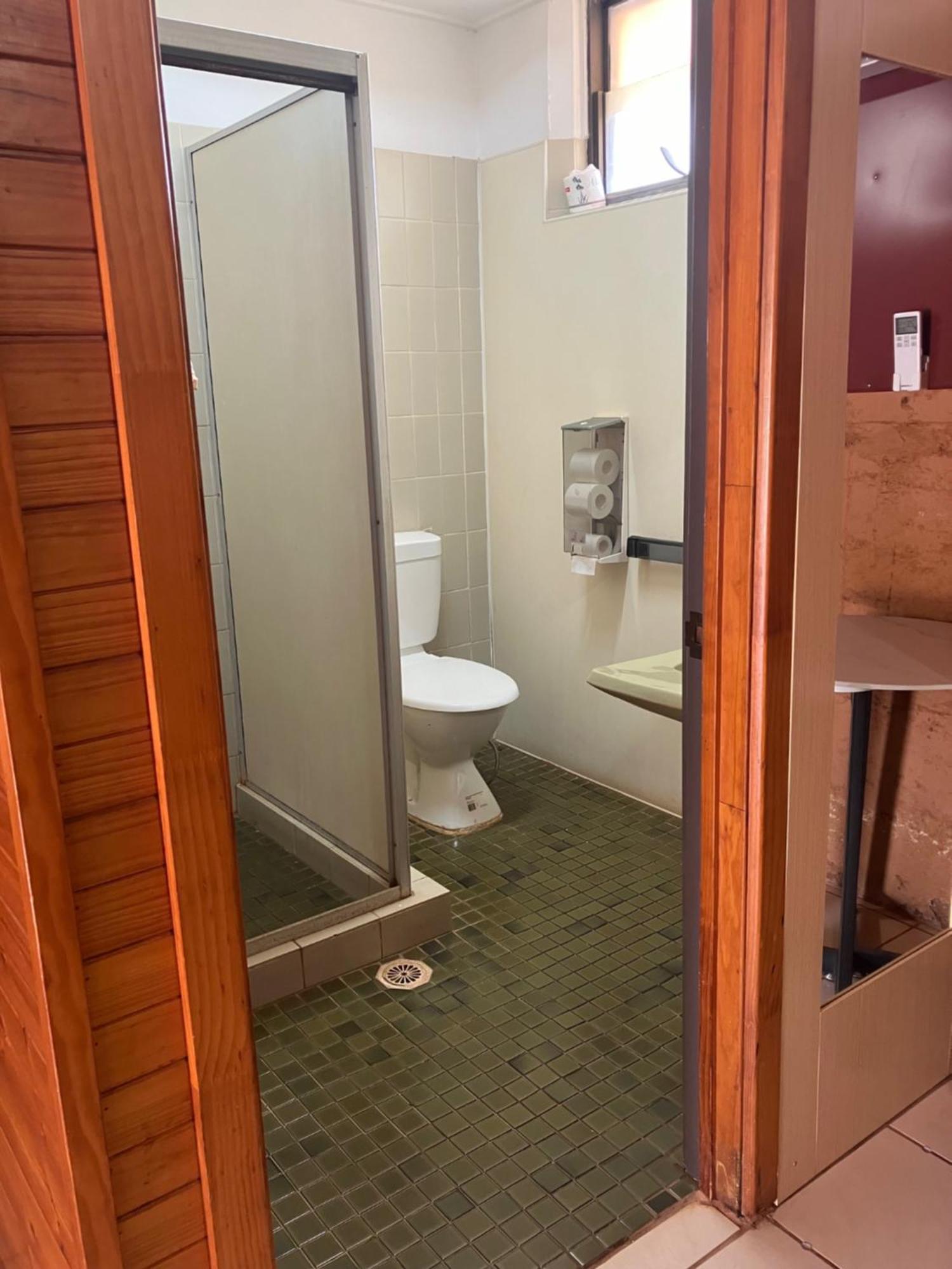 Territory Manor Motel & Caravan Park Mataranka Room photo
